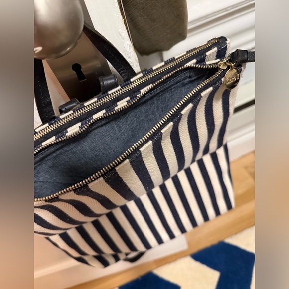 Clare V - RARE - Striped Navy and Cream Flap Backpack - Picture 4 of 6